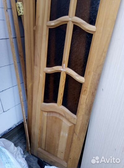Дверь деревянная