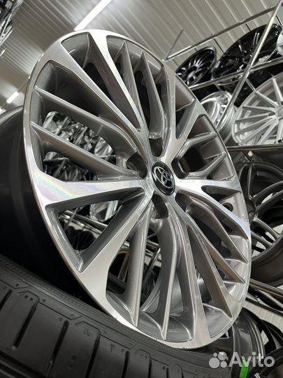 Диски литые R18 5*114.3 Toyota стиль