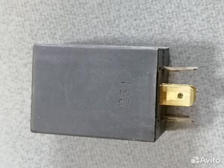 Реле универсальное 90069864