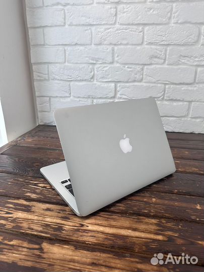 MacBook Pro 13 2014 i5/128/8 серебристый