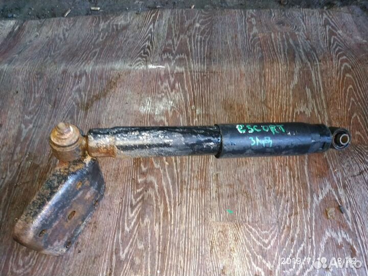 Стойка задняя для Ford Escort/Orion 1990-1995