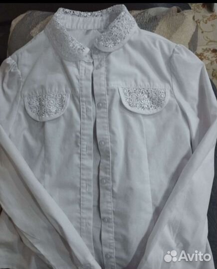 Блузка белая