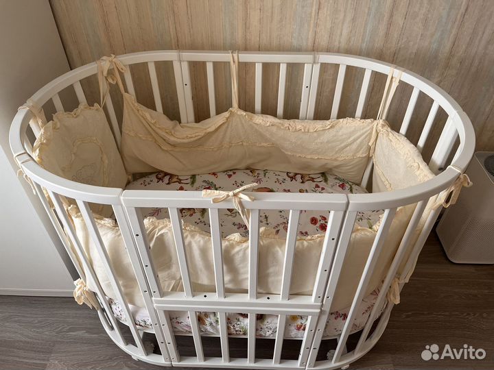 Детская кроватка с маятником 7в1