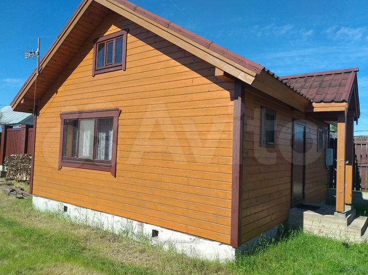 Дом 36 м² на участке 8 сот.