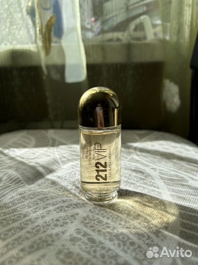 Духи carolina herrera 