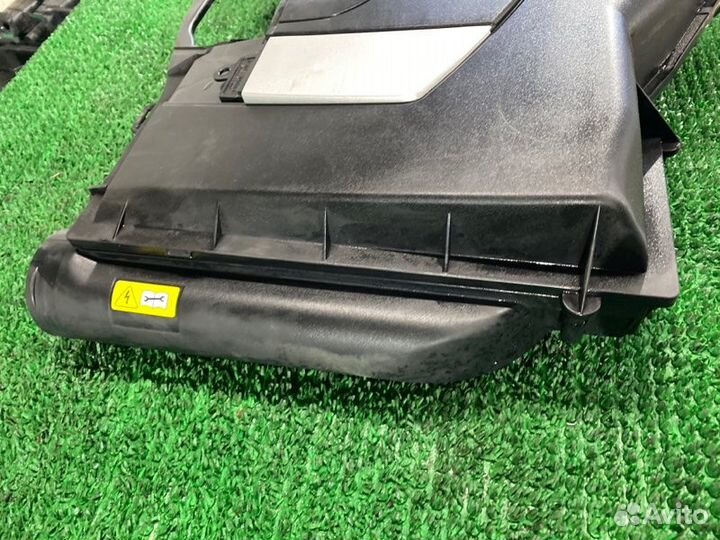 Корпус воздушного фильтра Mercedes-benz Gl-class