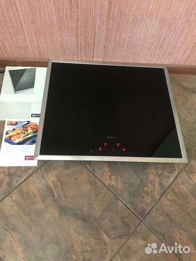 Индукционная варочная панель Neff