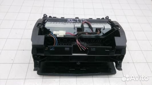 Монитор mercedes benz C-class W204 (86T15JA01)