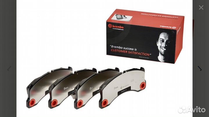 Тормозные колодки комплект передние на porsche