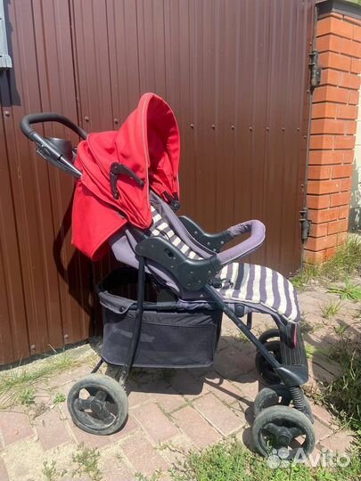 Прогулочная коляска