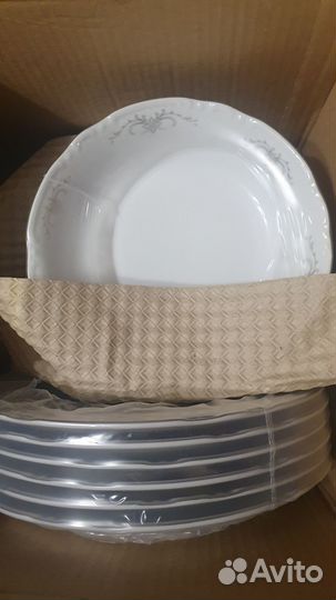 Набор фарфоровой посуды 24 предмета, Чехия, новый