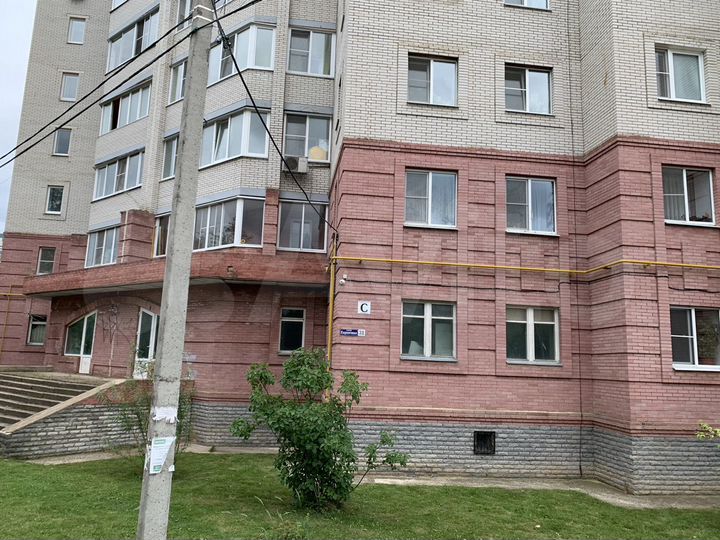 3-к. квартира, 99,8 м², 1/9 эт.