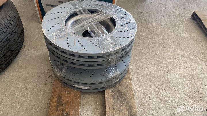 Диск тормозной на Mercedes