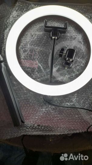 Кольцевая лампа со штативом новая