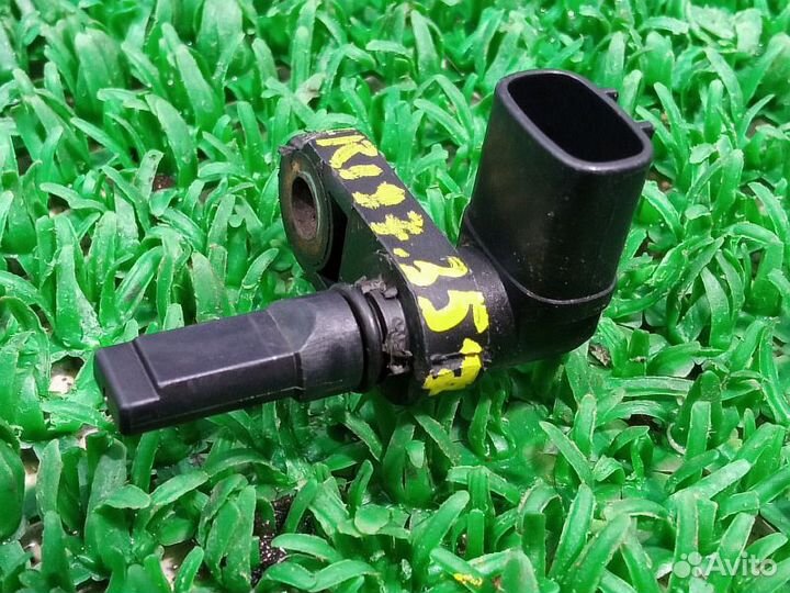 Датчик ABS правый Lexus LX570