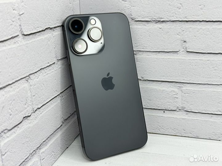 iPhone xr в корпусе 15 pro черный