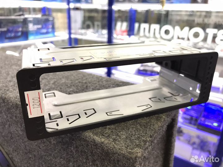 Крепление для радиостанции