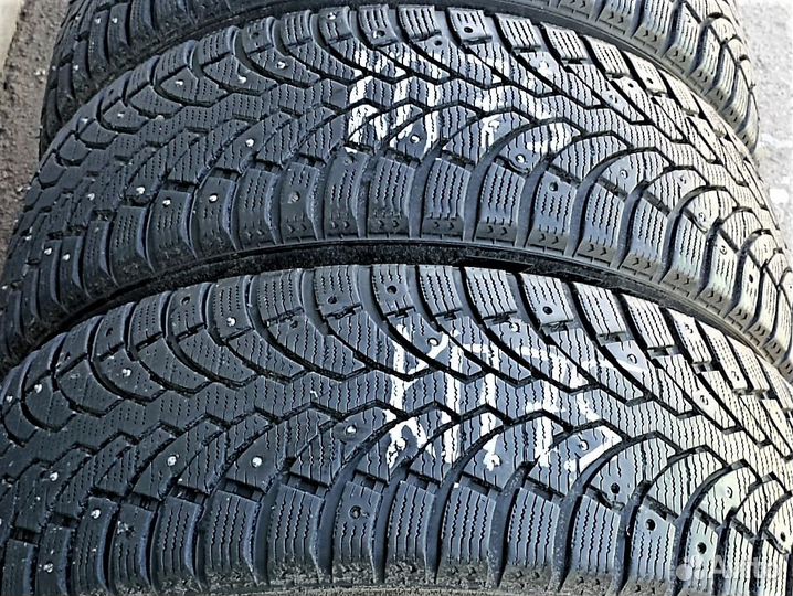 Formula Ice 215/60 R17 100T