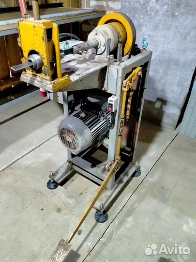 Полуавтомат для изготовления сетки рабицы