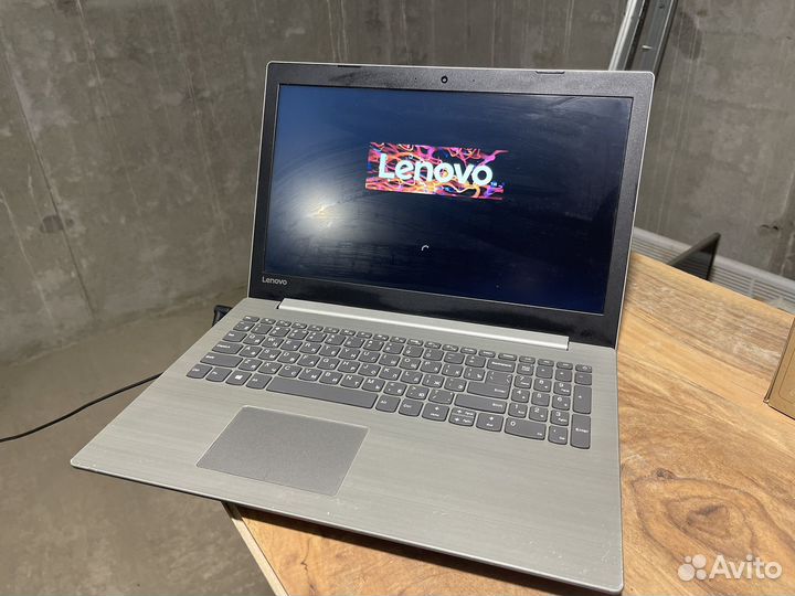 Ноутбук Lenovo