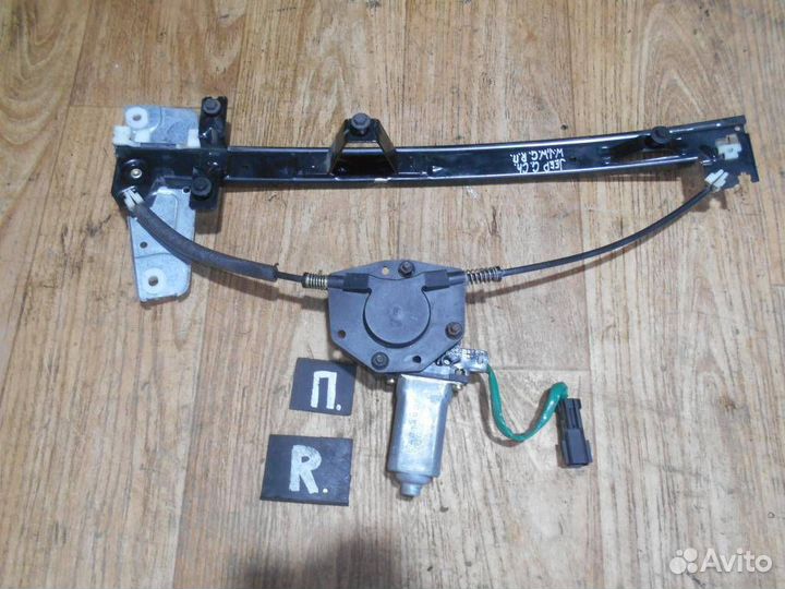 Стеклоподъемник электр. передний правый Jeep Gran