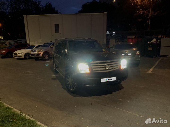 Cadillac Escalade 6 AT, 2003, 300 000 км