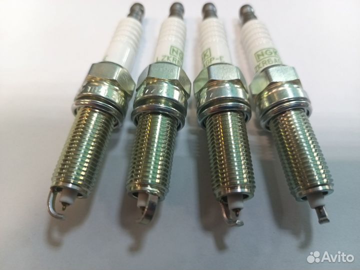 Свечи платиновые NGK 94017 (Denso ixuh22ftt)