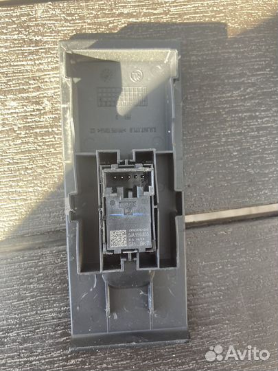 Кнопка управления стеклоподьемника skoda rapid