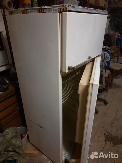 Холодильник бу маленький