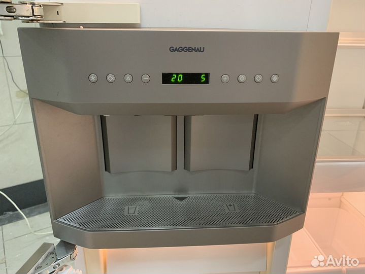 Холодильник б/у Gaggenau IK 300-254