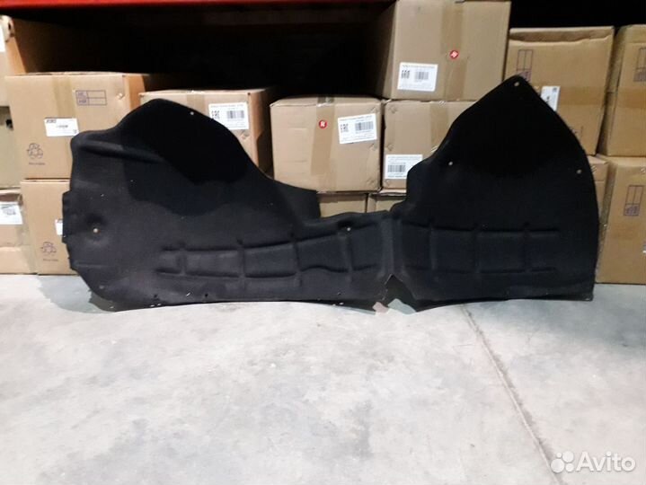 Подкрылок передний левый Skoda Octavia 2 A5