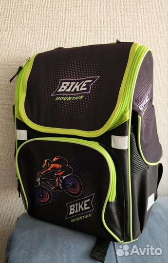 Школьный рюкзак