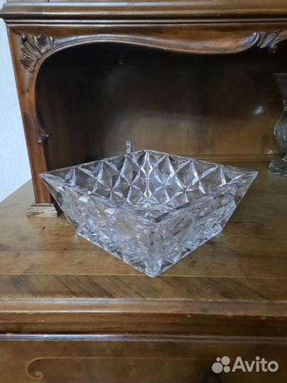 Хрустальная ваза