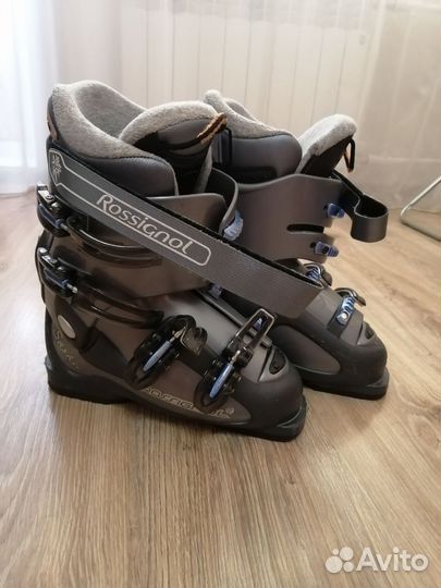 Горнолыжные ботинки