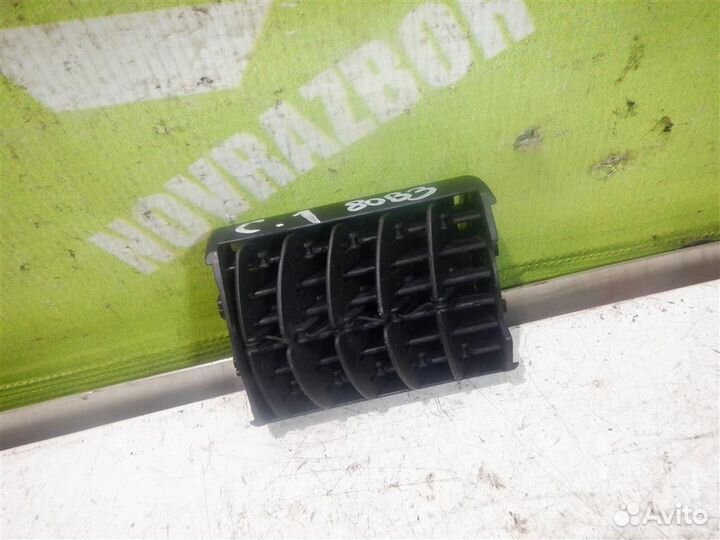 Дефлектор воздушный Ауди 80 90 Б3