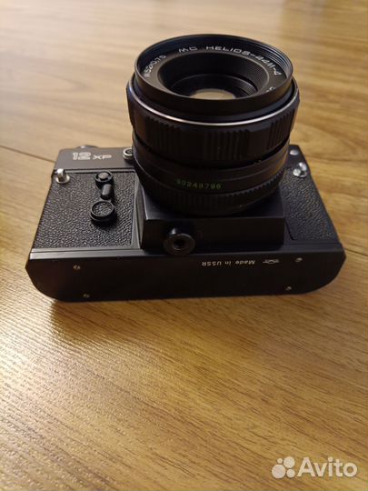Пленочный фотоаппарат Зенит-12 хр