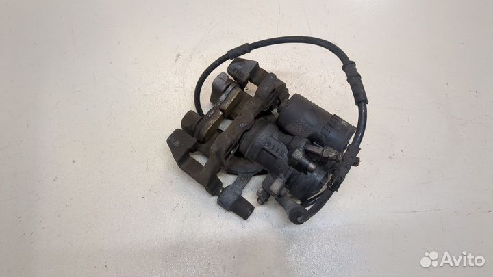 Суппорт левый задний BMW X2 (F39) 2017