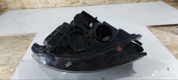 Фара ксеноновая передняя левая Audi Q7 4L