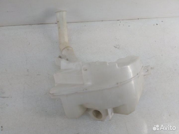 Бачок омывателя Mazda 3 BK 2002-2009
