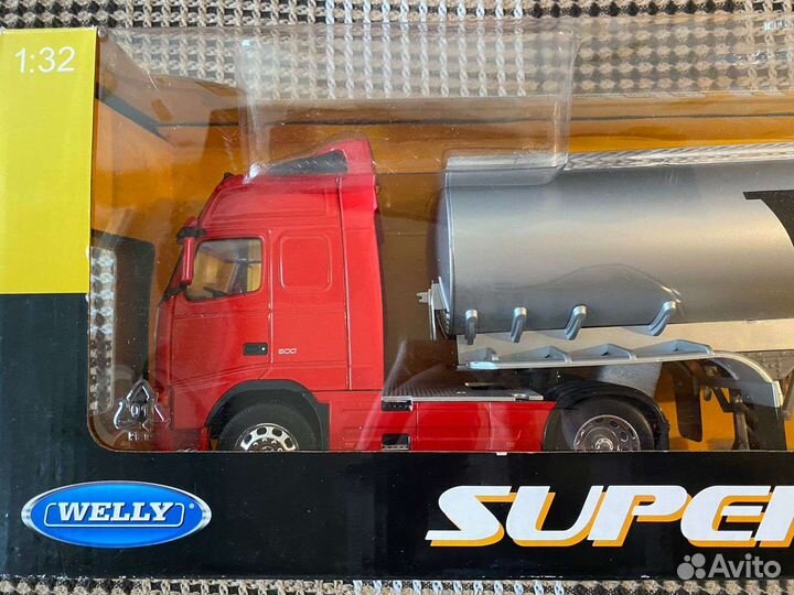 Модель грузовика Volvo FH12, 1:32