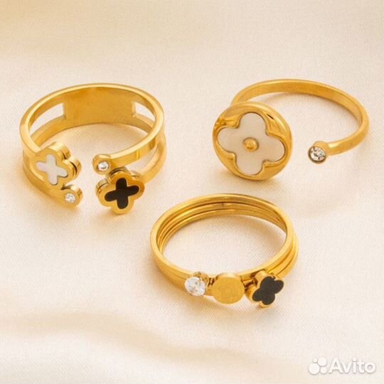 Кольцо из стали с напылением золотом