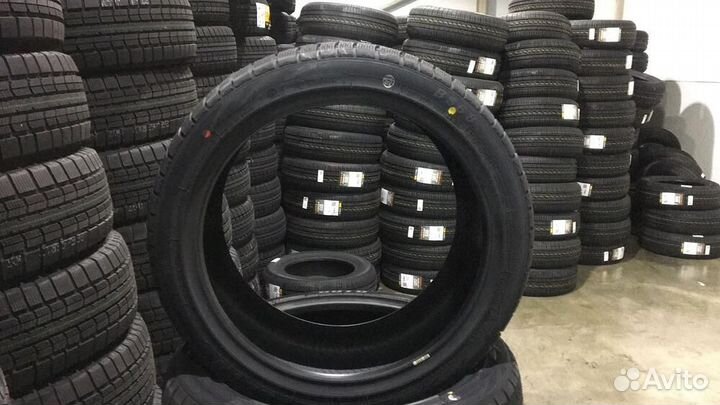 Boto BS68 245/40 R18 97H