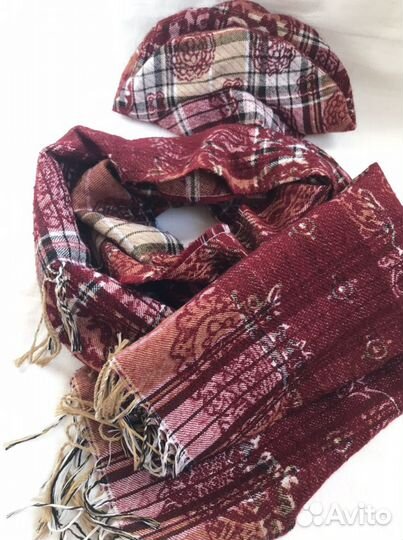 Берет и шарф