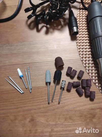 Аппарат для маникюра и педикюра