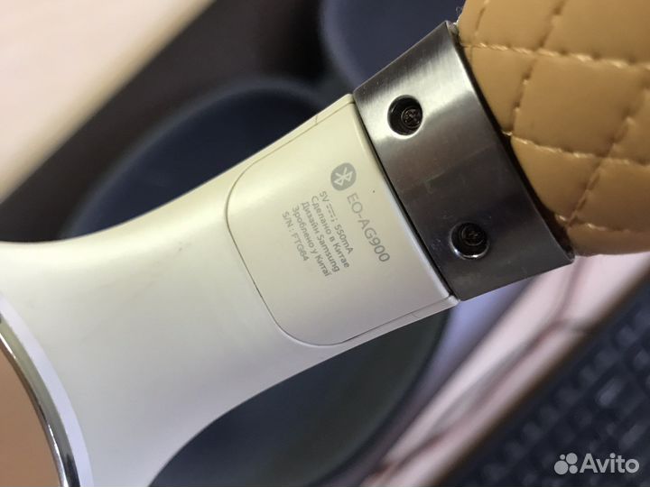 Беспроводные наушники samsung lever over