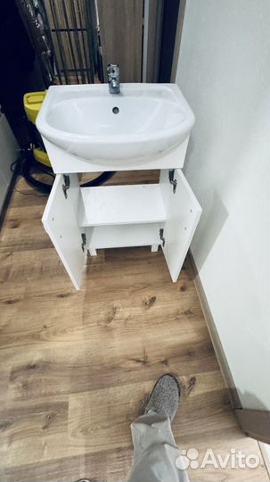 Тумба для ванной с раковиной