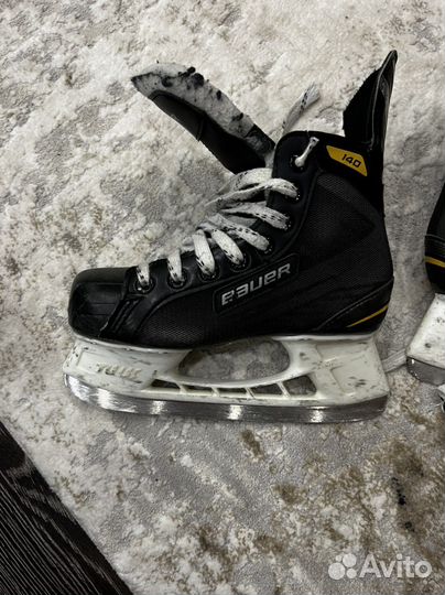 Хоккейные коньки Бауэр 35