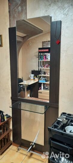 Парикмахерское зеркало