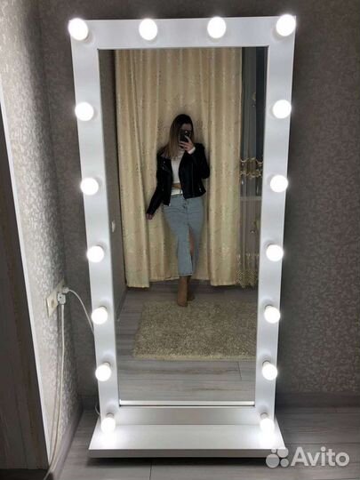 Зеркало из дерева