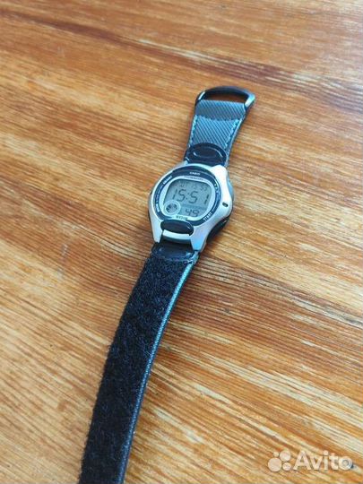 Часы Casio LW-200